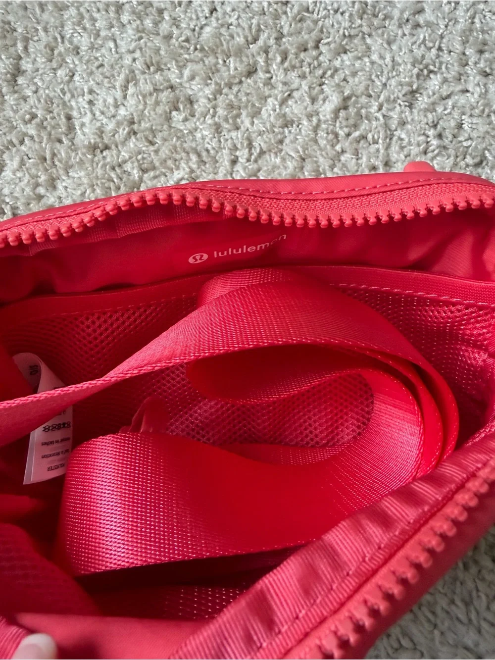 lululemon Everywhere Belt Bag - Glazed Pink